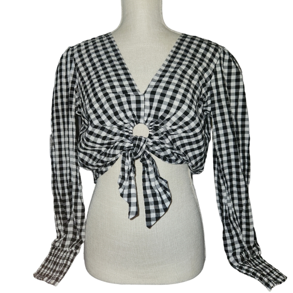 Juniors' SO® Keyhole Tie Front Woven Blouse Black & White - Medium